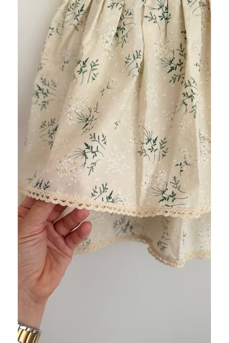 Robe bébé et enfant en batiste avec col amovible  fleurs sur crème – Taille 62 à 122
