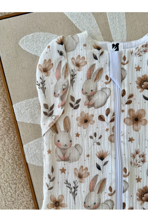 Gigoteuse emmaillotage bébé TOG 1.0 en double gaze de coton  imprimé lapin et fleurs – Fait main
