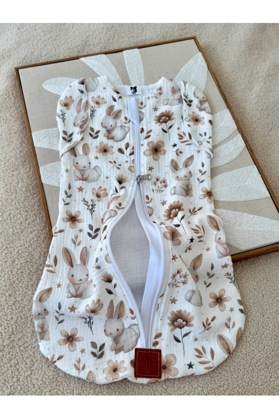 Gigoteuse emmaillotage bébé TOG 1.0 en double gaze de coton  imprimé lapin et fleurs – Fait main