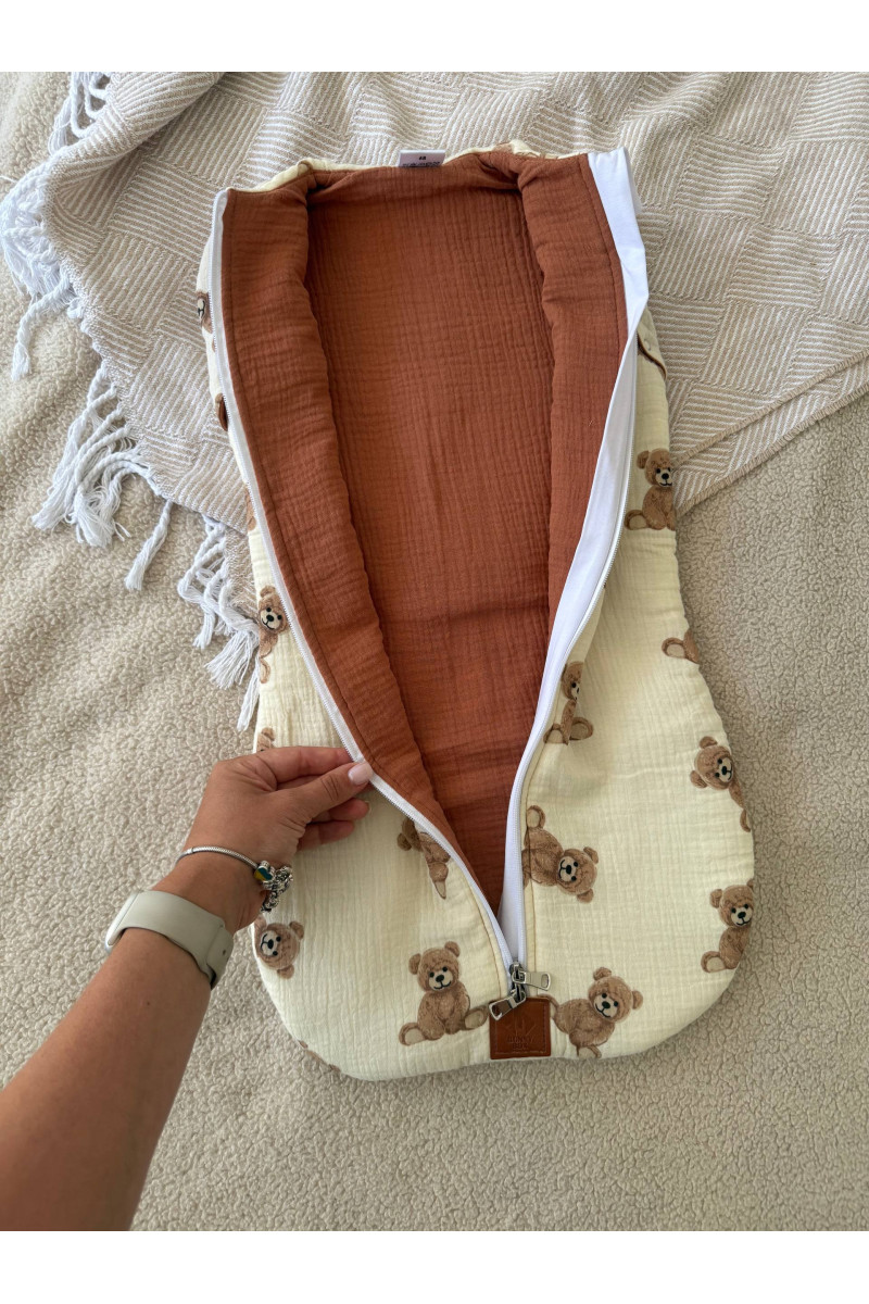 Gigoteuse emmaillotage  bébé TOG 2  en double gaze de coton imprimé oursons en crème Fait main