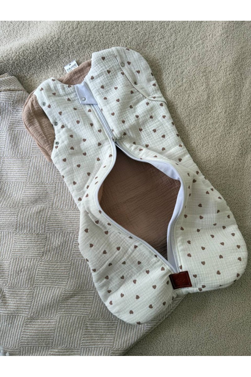 Gigoteuse emmaillotage bébé TOG 2  en double gaze de coton  imprimé cœur  – Fait main