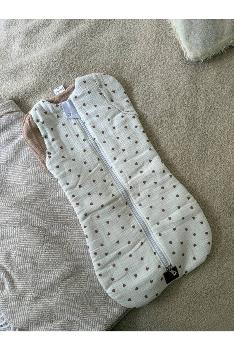 Gigoteuse emmaillotage bébé TOG 2  en double gaze de coton  imprimé cœur  – Fait main