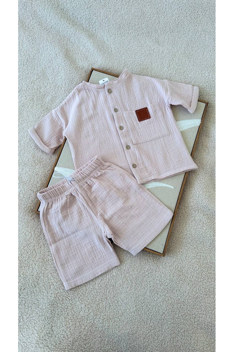 Chemise et short en mousseline (gaze de coton) pour bébé rose poudré Chemise et short en mousseline (gaze de coton) pour bébé rose poudré