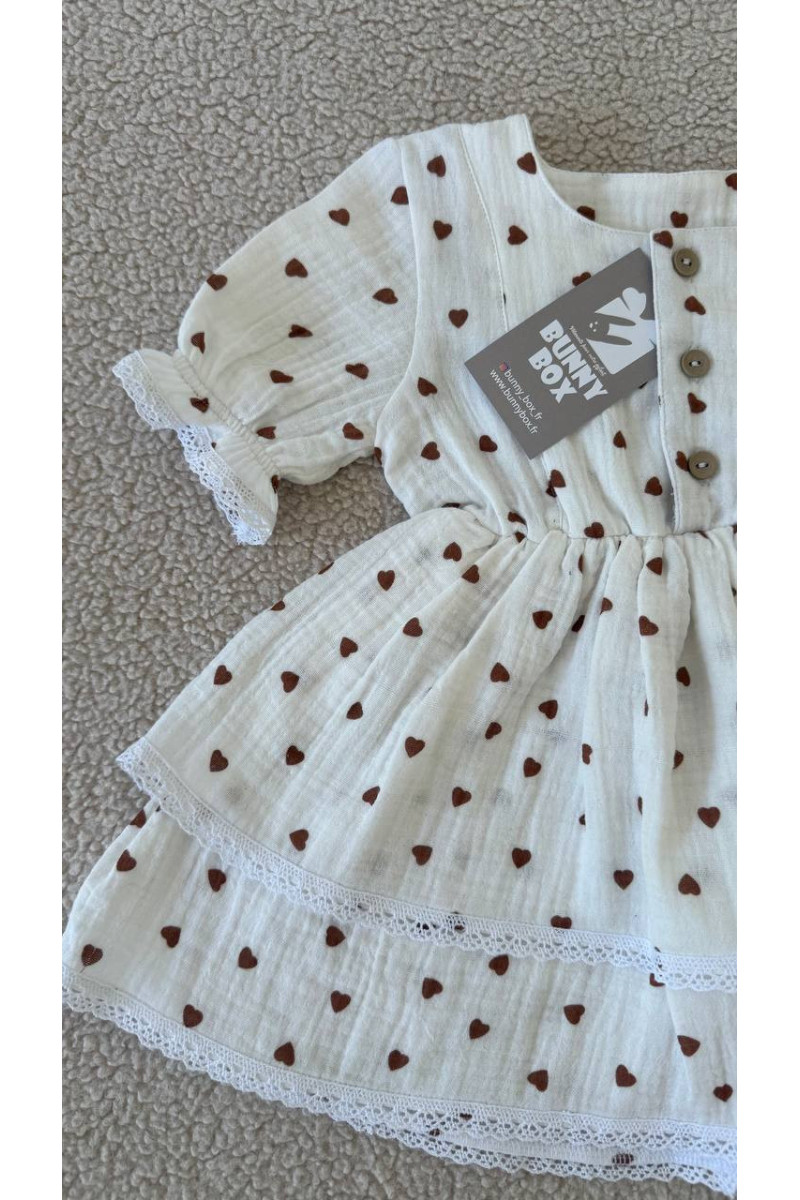 Robe bébé fille en gaze de coton avec dentelle – robe d'été doublée imprimée cœurs – vêtement bébé chic et confortable